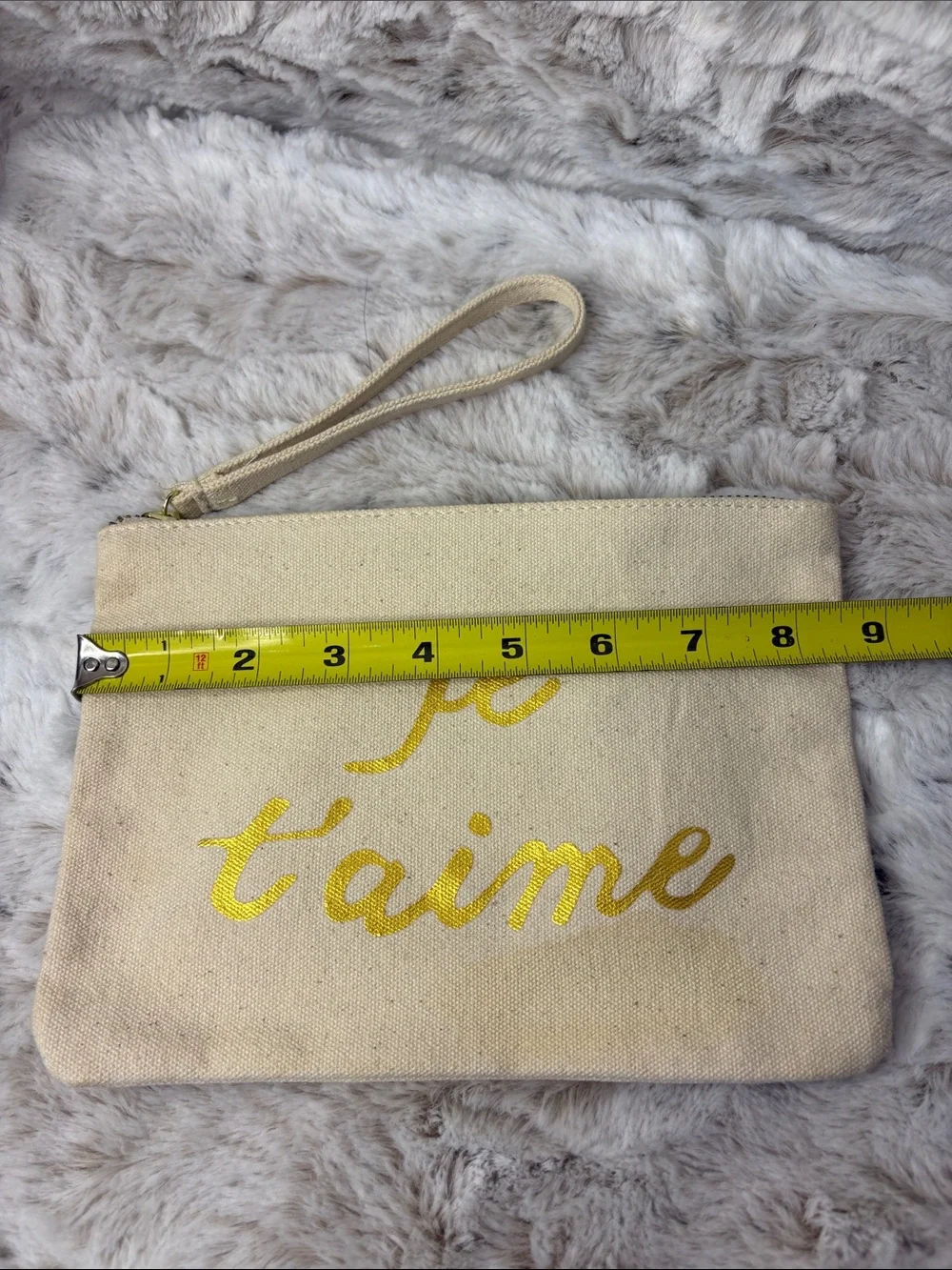 Canvas 'je t'aime' Makeup Bag in Cream with Gold Script. Lancôme